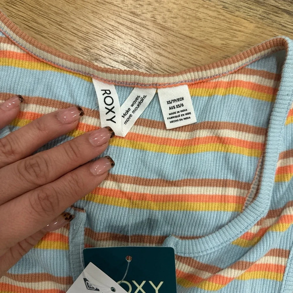 Roxy stripped tank NWT size XS - Picture 3 of 4